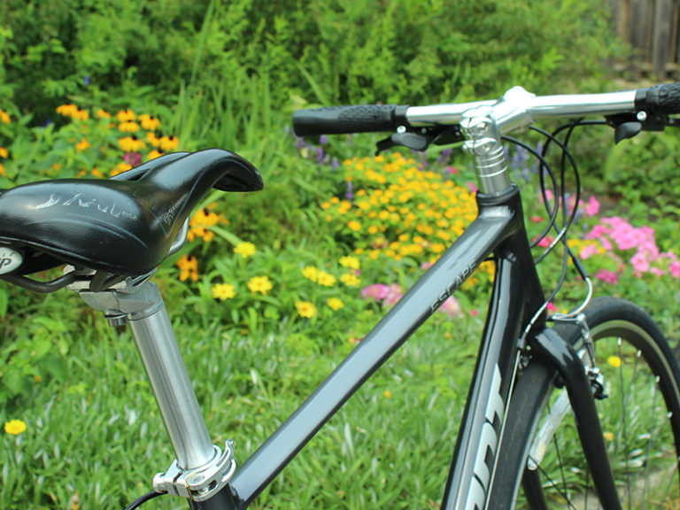 ピープル 自転車 ハンドル 高 さ 調整